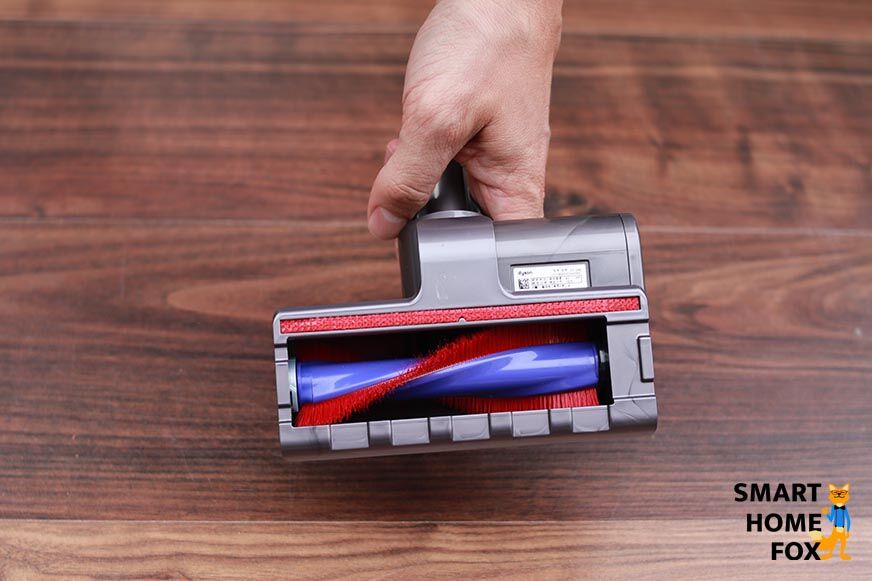 Die Mini-Elektrobürste